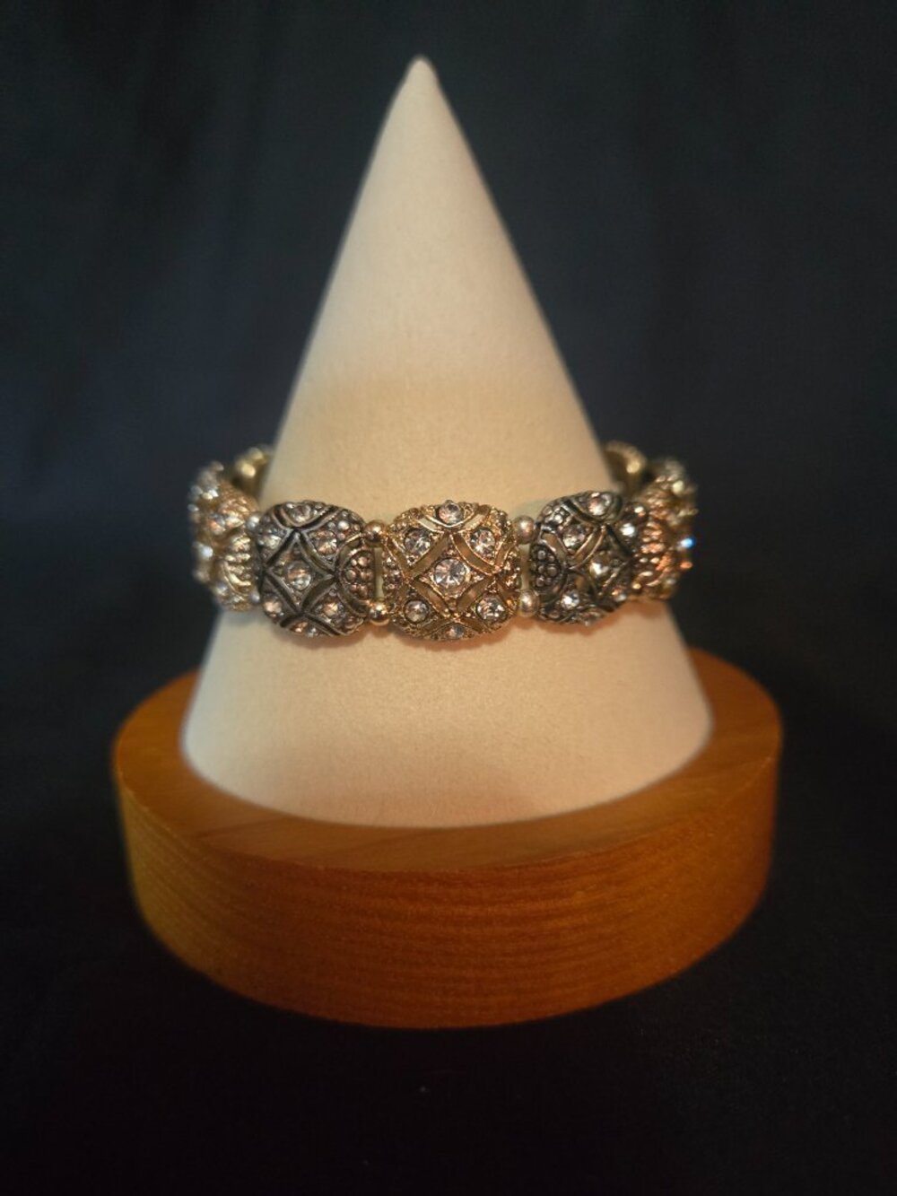 Chico's Grace Stretch Bracelet – New With Tags - Picture 2 of 6